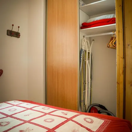 T2 Meuble Tourisme 3 Etoiles, Pied Des Pistes-parking Prive Avec Balcon Et Superbe Vue Daire
